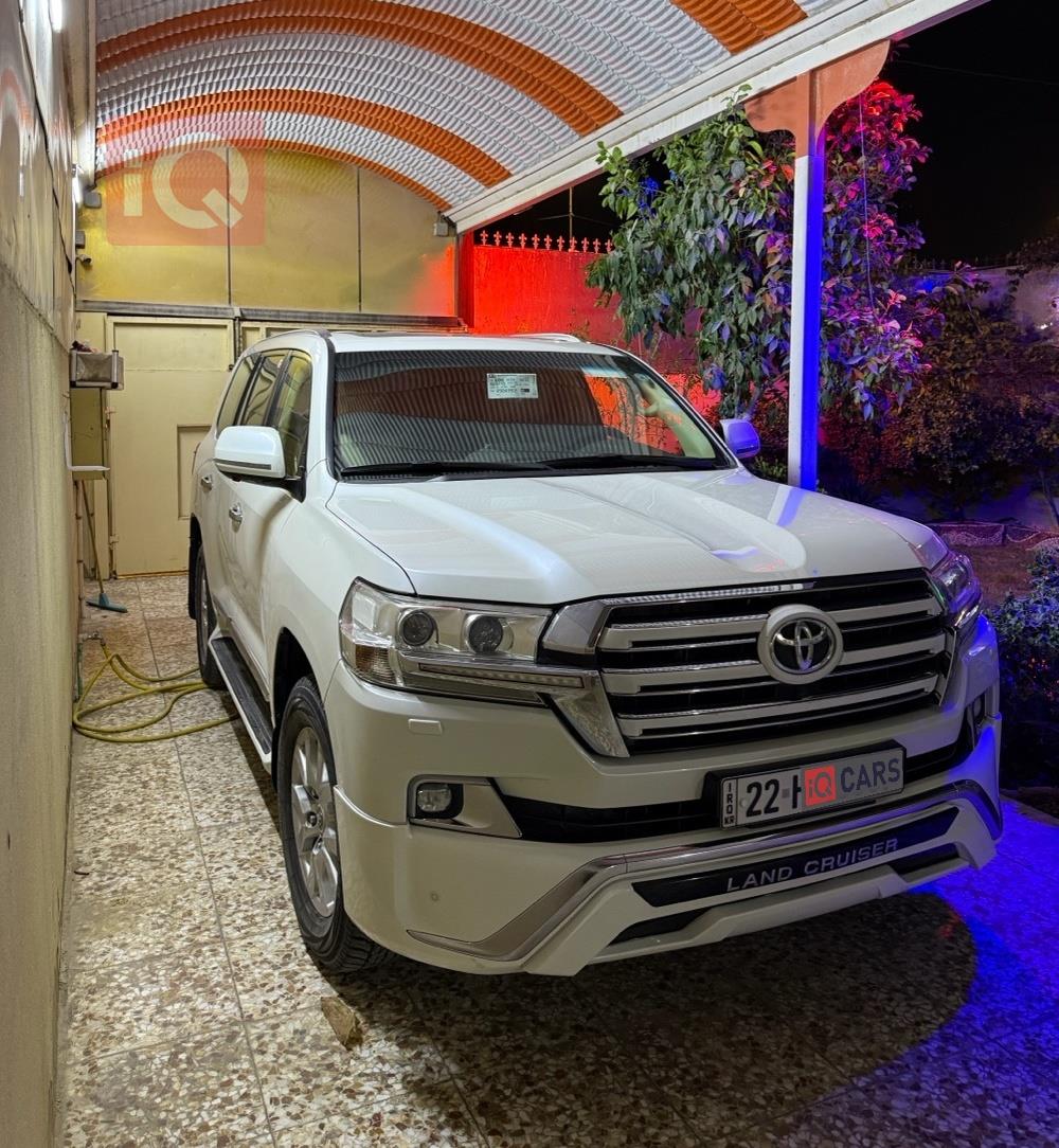 تويوتا لاندكروزر